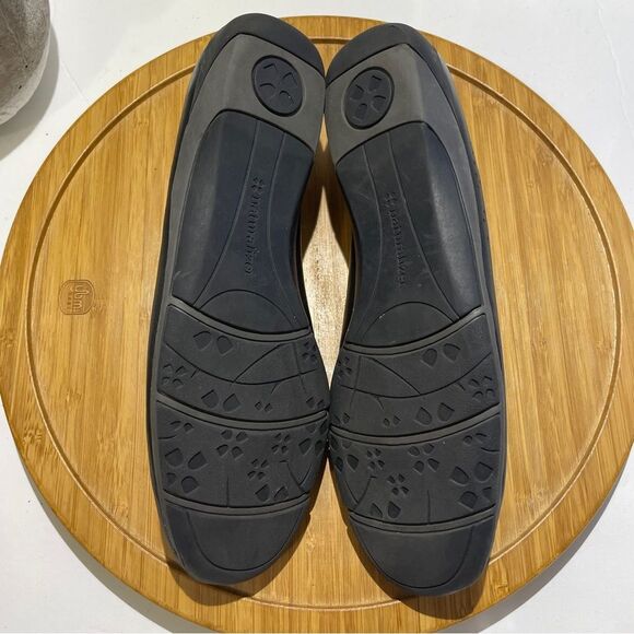 Naturalizer Yadira Black Perforated Leather Ballet Flat Women's 9 Comfort Loafer - Picture 10 of 10